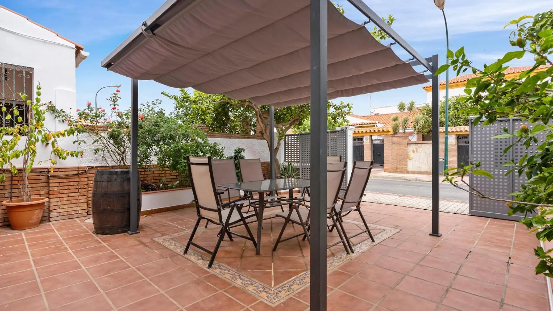 Holiday home Charming 3 Bedroom House With 2 Terraces Malaga
