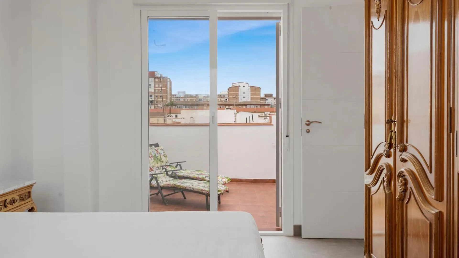 Holiday home Charming 3 Bedroom House With 2 Terraces Malaga