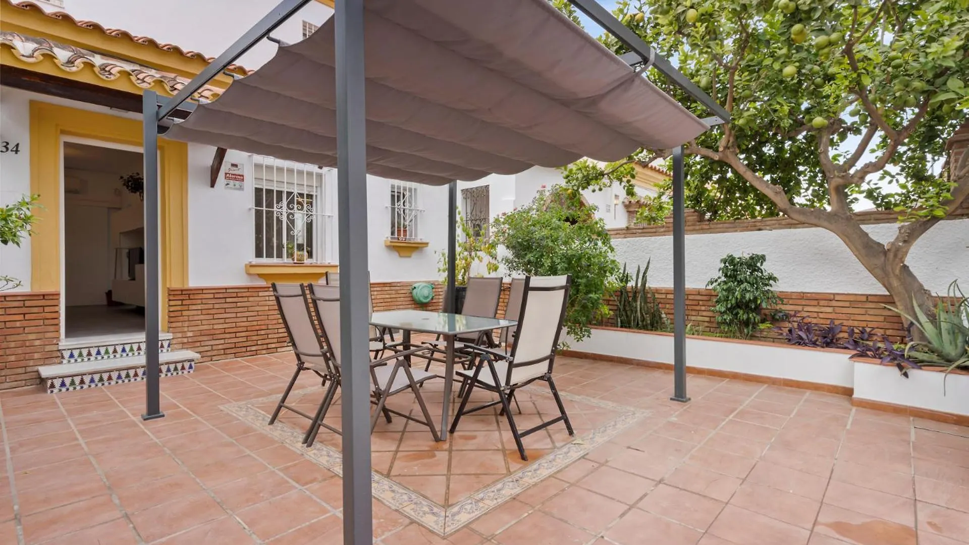 Charming 3 Bedroom House With 2 Terraces Malaga Holiday home